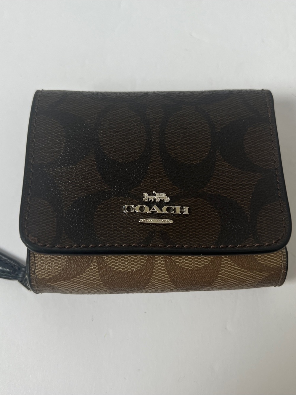 Coach Signature Canvas Compact Wallet - Brown